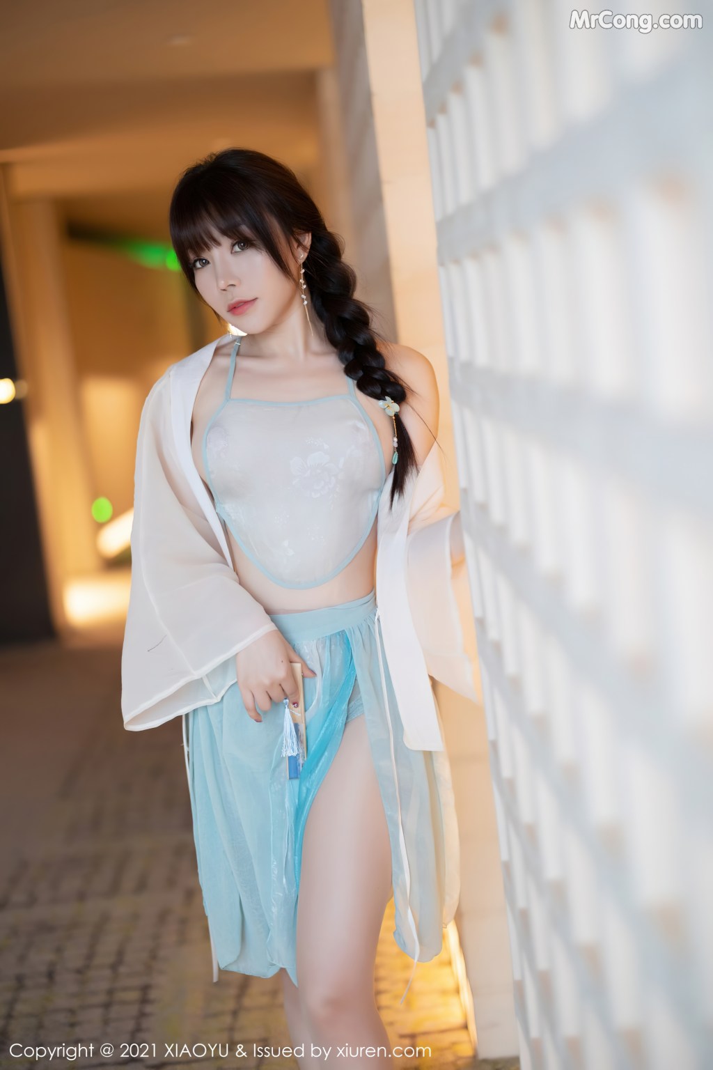 XiaoYu Vol.679: Booty (芝芝) (96 photos)