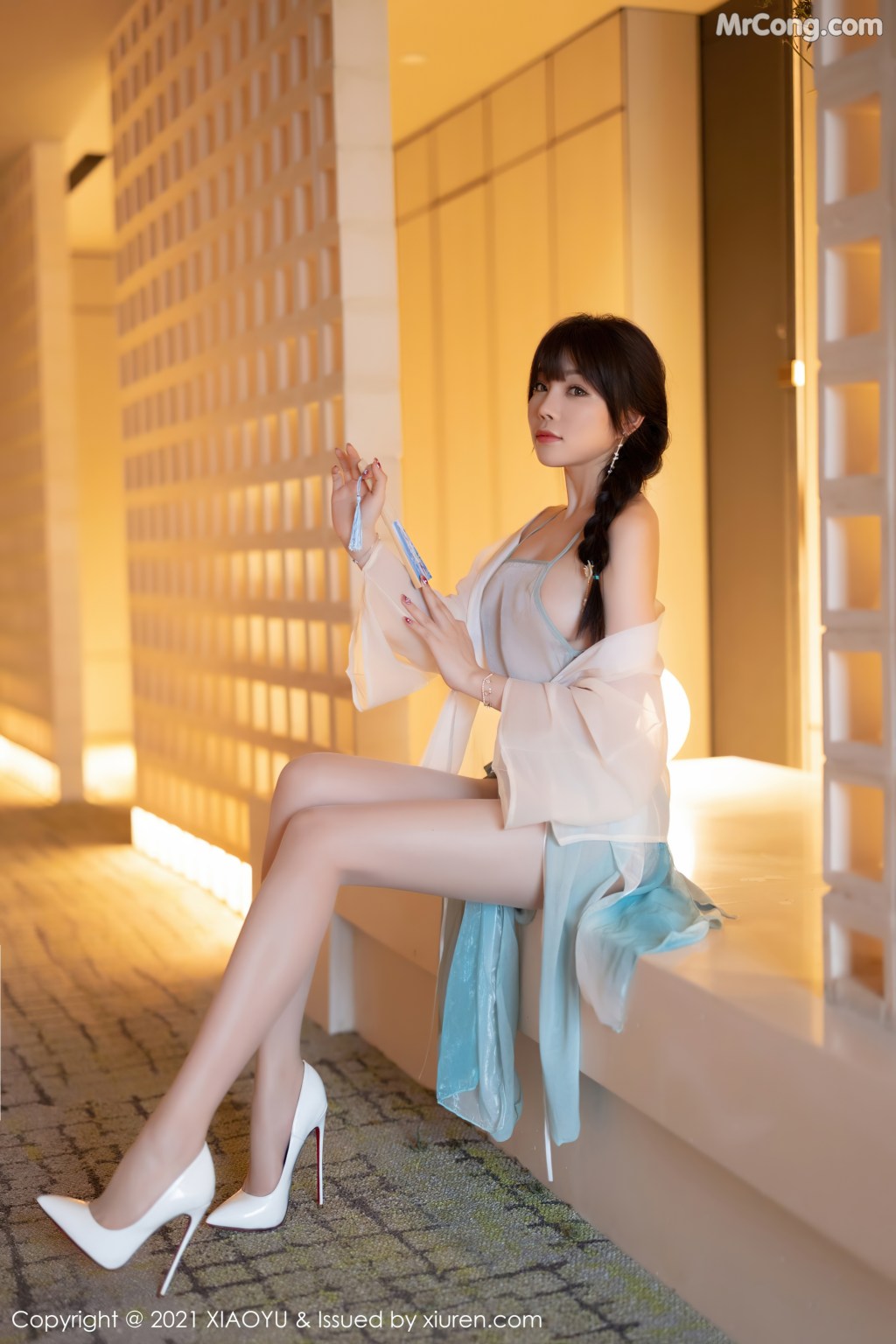 XiaoYu Vol.679: Booty (芝芝) (96 photos)