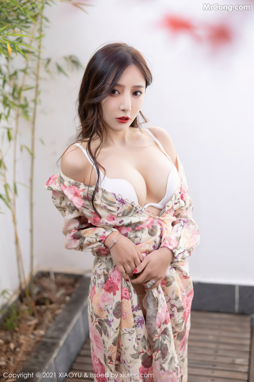 XiaoYu Vol.682: Yanni (王馨瑶) (76 photos) – Page 5