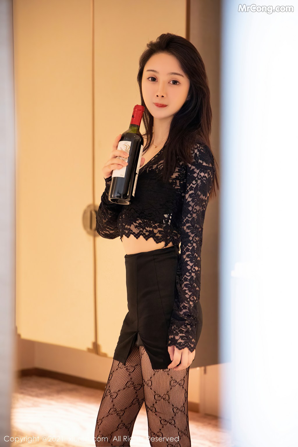 XIUREN No.3965: summer宝宝 (76 photos)