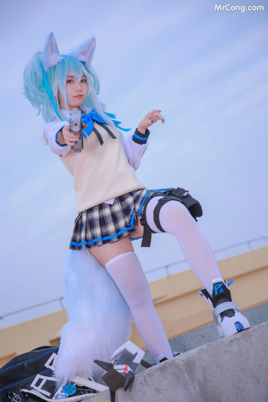 Coser@G44不会受伤 Vol.045: 少女前线 PA15校服 (33 photos) – Page 2