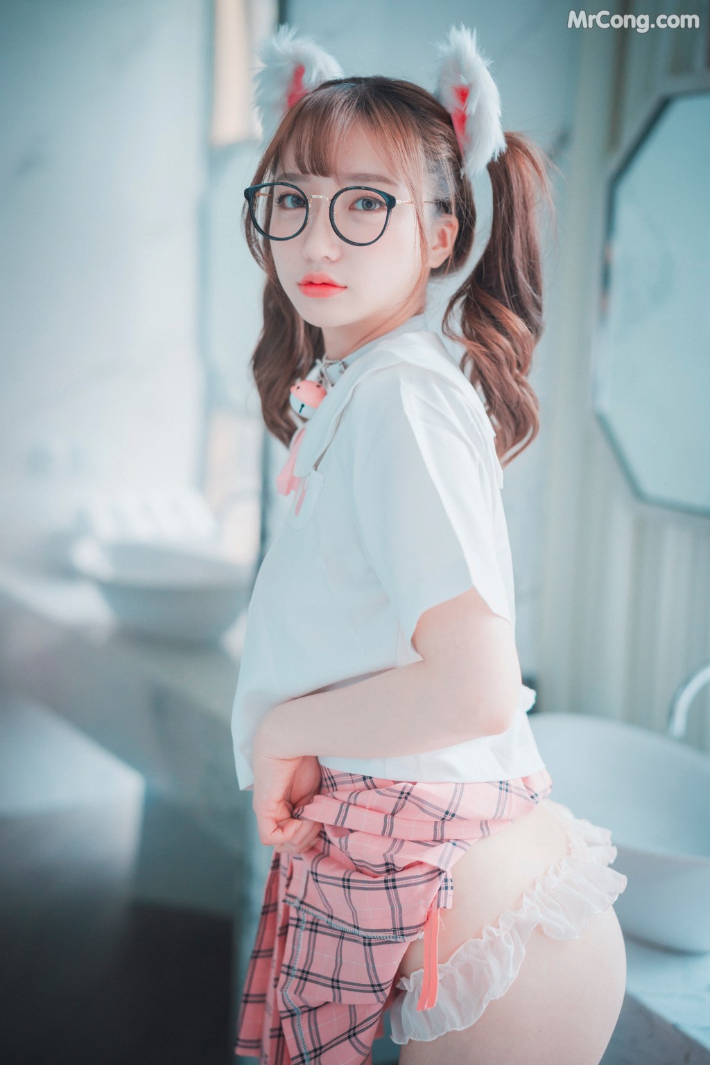 DJAWA Photo – Son Ye-Eun (손예은): “Cute Pink” (50 photos)