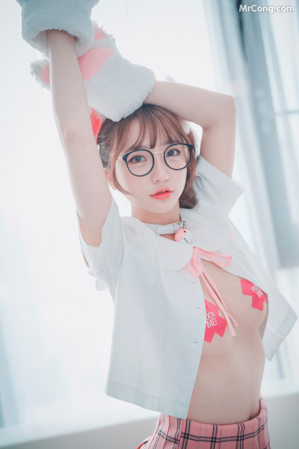 DJAWA Photo – Son Ye-Eun (손예은): “Cute Pink” (50 photos)