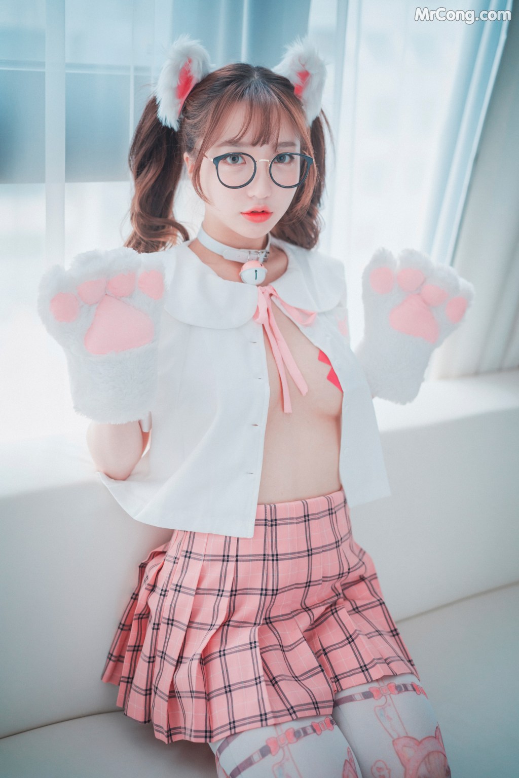 DJAWA Photo – Son Ye-Eun (손예은): “Cute Pink” (50 photos)