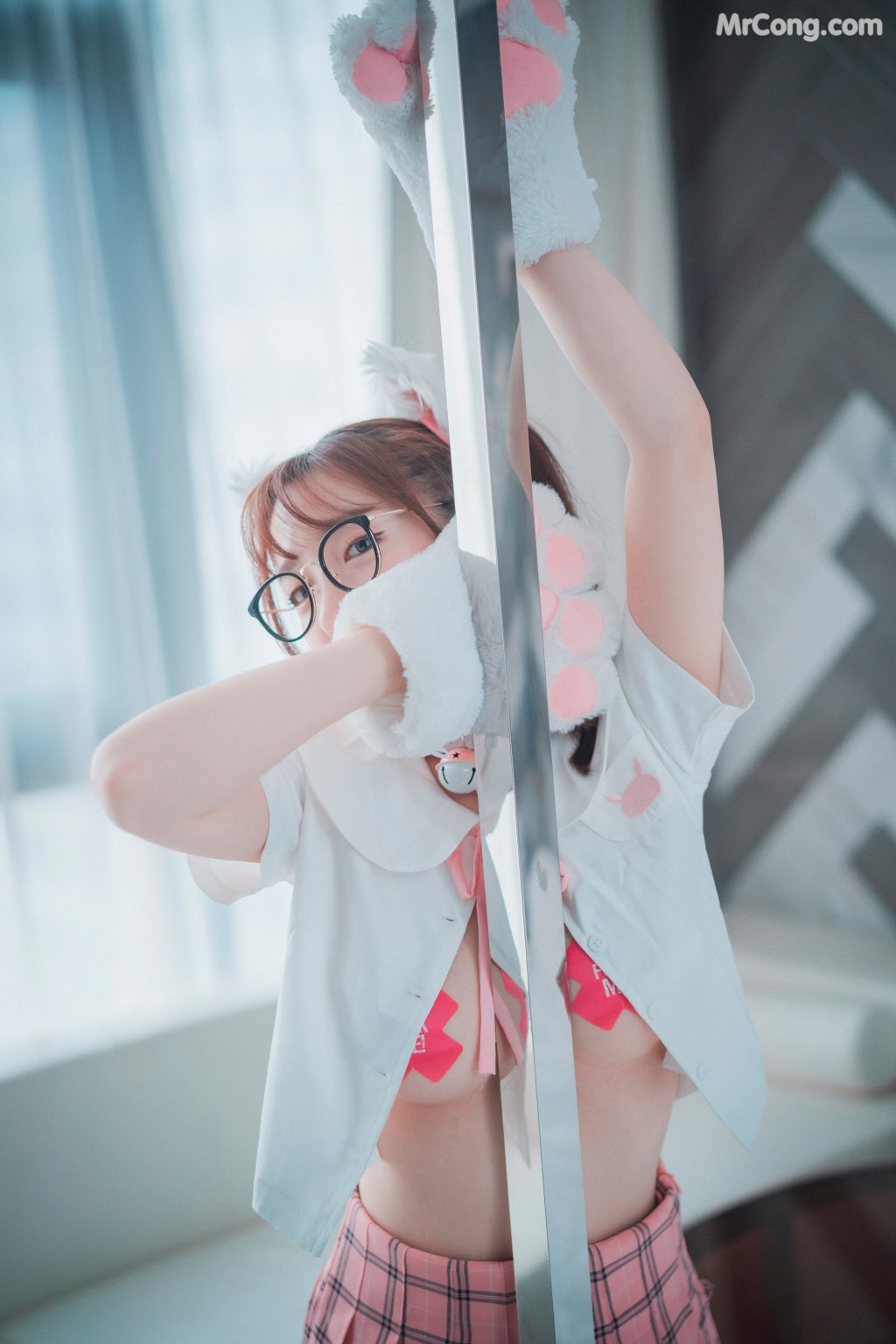 DJAWA Photo – Son Ye-Eun (손예은): “Cute Pink” (50 photos) – Page 2