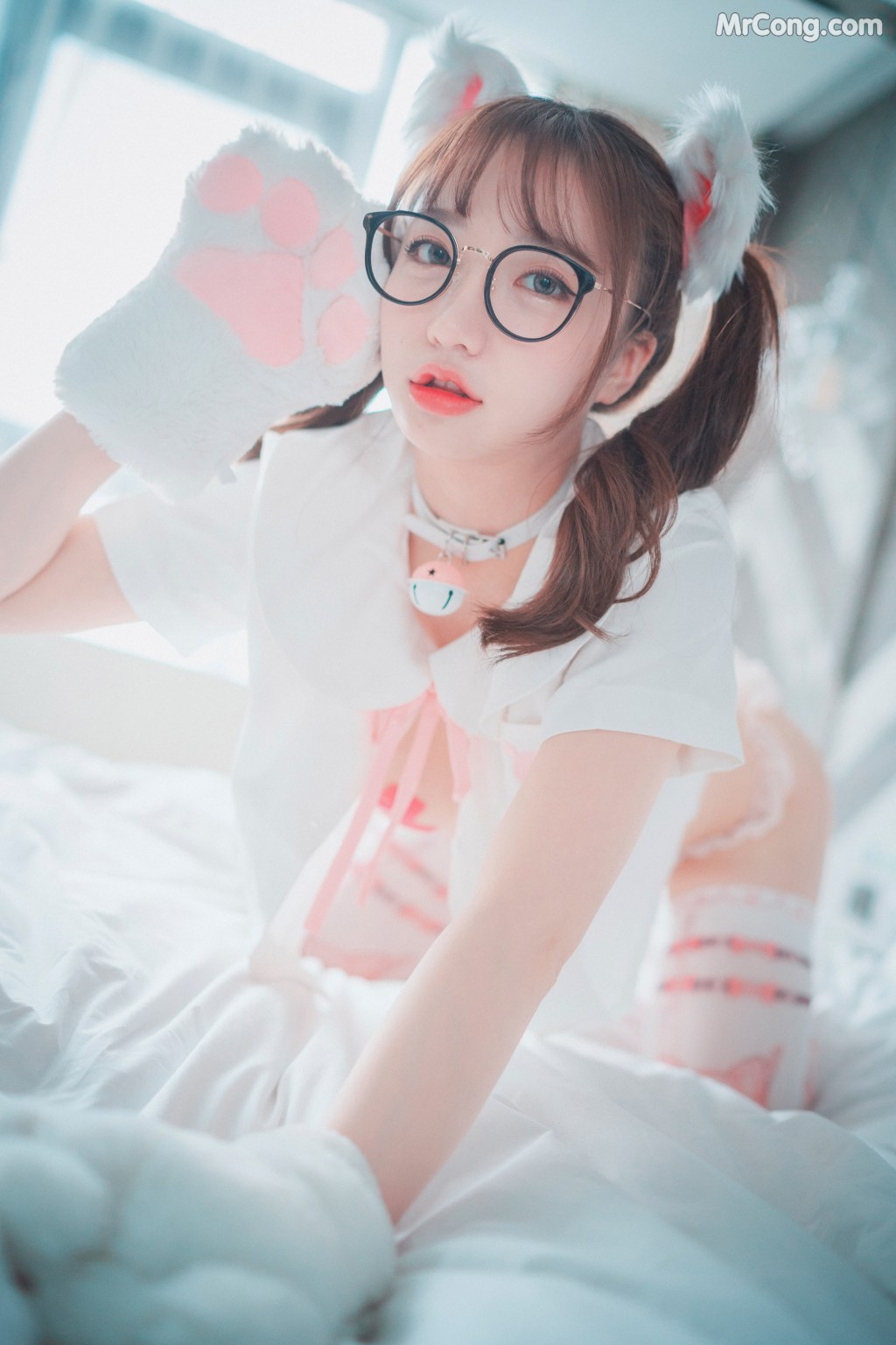 DJAWA Photo – Son Ye-Eun (손예은): “Cute Pink” (50 photos) – Page 2