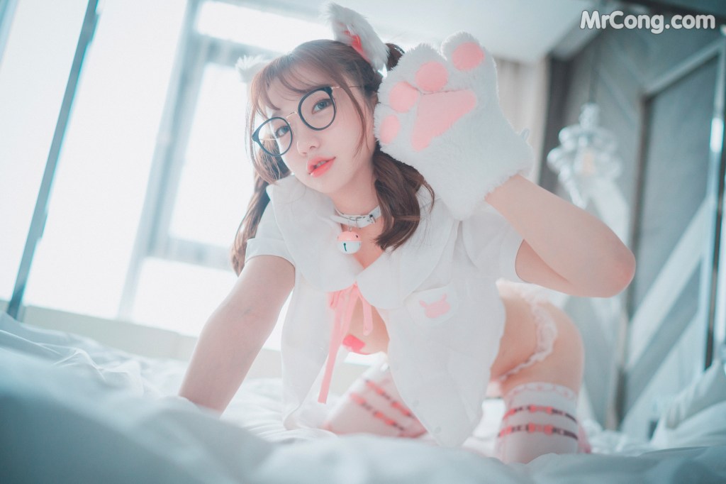 DJAWA Photo – Son Ye-Eun (손예은): “Cute Pink” (50 photos) – Page 2