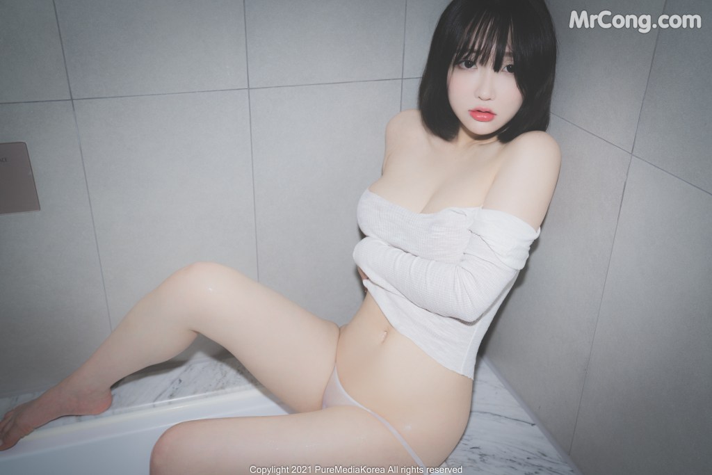 Pure Media Vol.070: Son Ye-Eun (손예은) (72 photos)