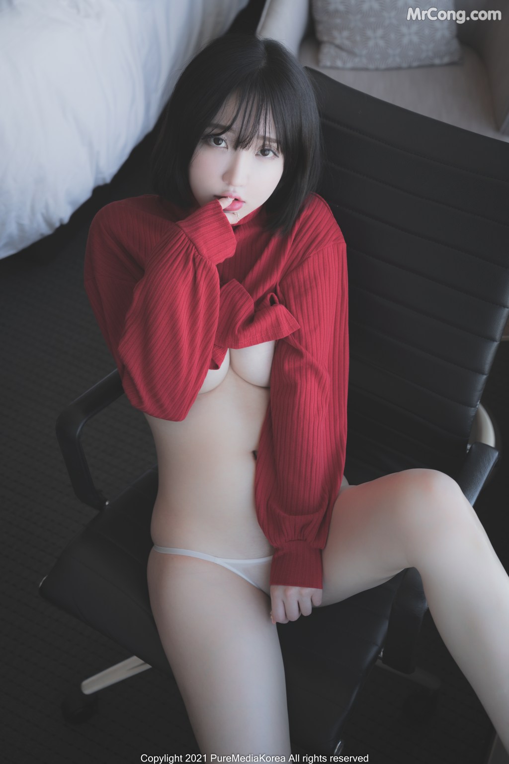 Pure Media Vol.070: Son Ye-Eun (손예은) (72 photos) – Page 3