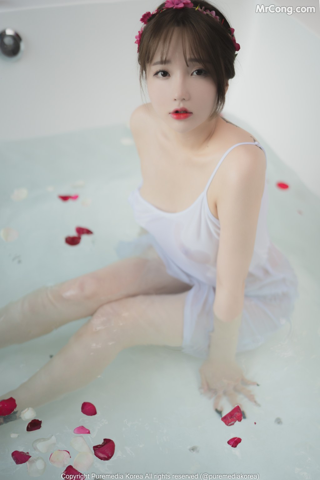 Pure Media Vol.95: Son Ye-Eun (손예은) (103 photos) – Page 8