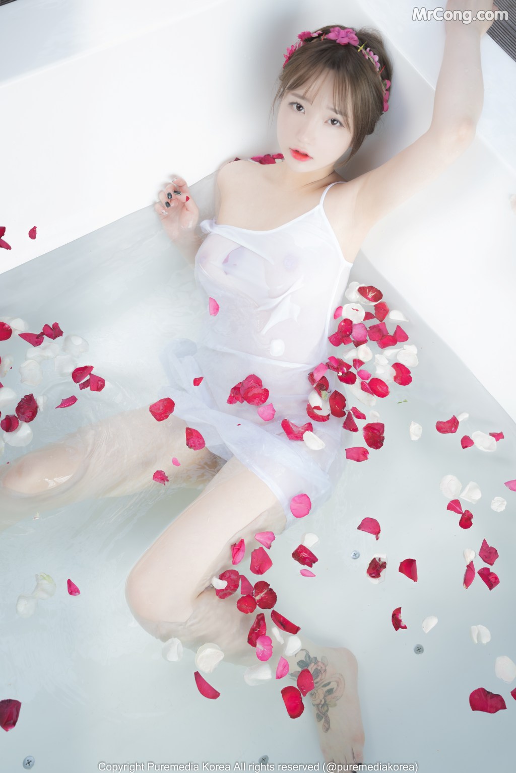 Pure Media Vol.95: Son Ye-Eun (손예은) (103 photos) – Page 9