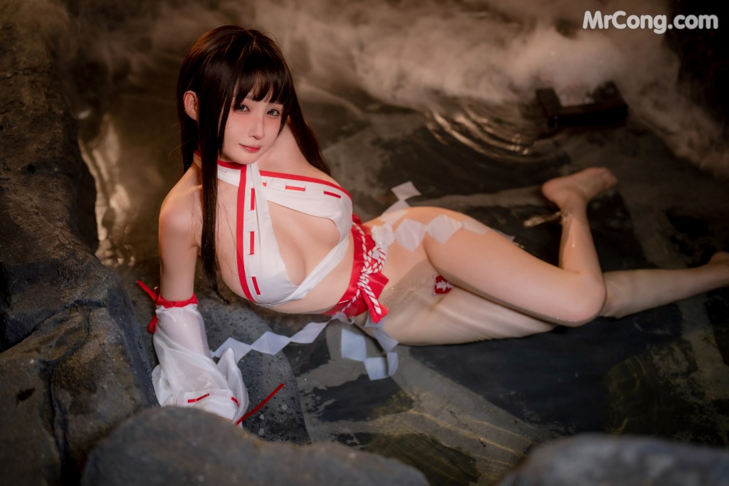 Coser@桜井宁宁 Vol.045: 纯洁巫女 (61 photos) – Page 4