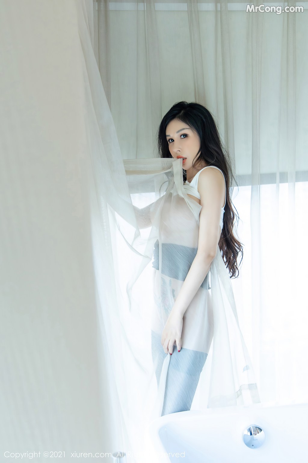 XIUREN No.3993: Tian Bing Bing (田冰冰) (52 photos) – Page 5