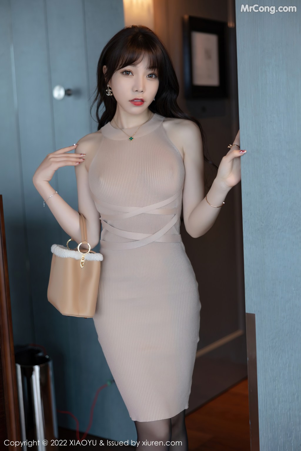 XiaoYu Vol.689: Booty (芝芝) (86 photos)