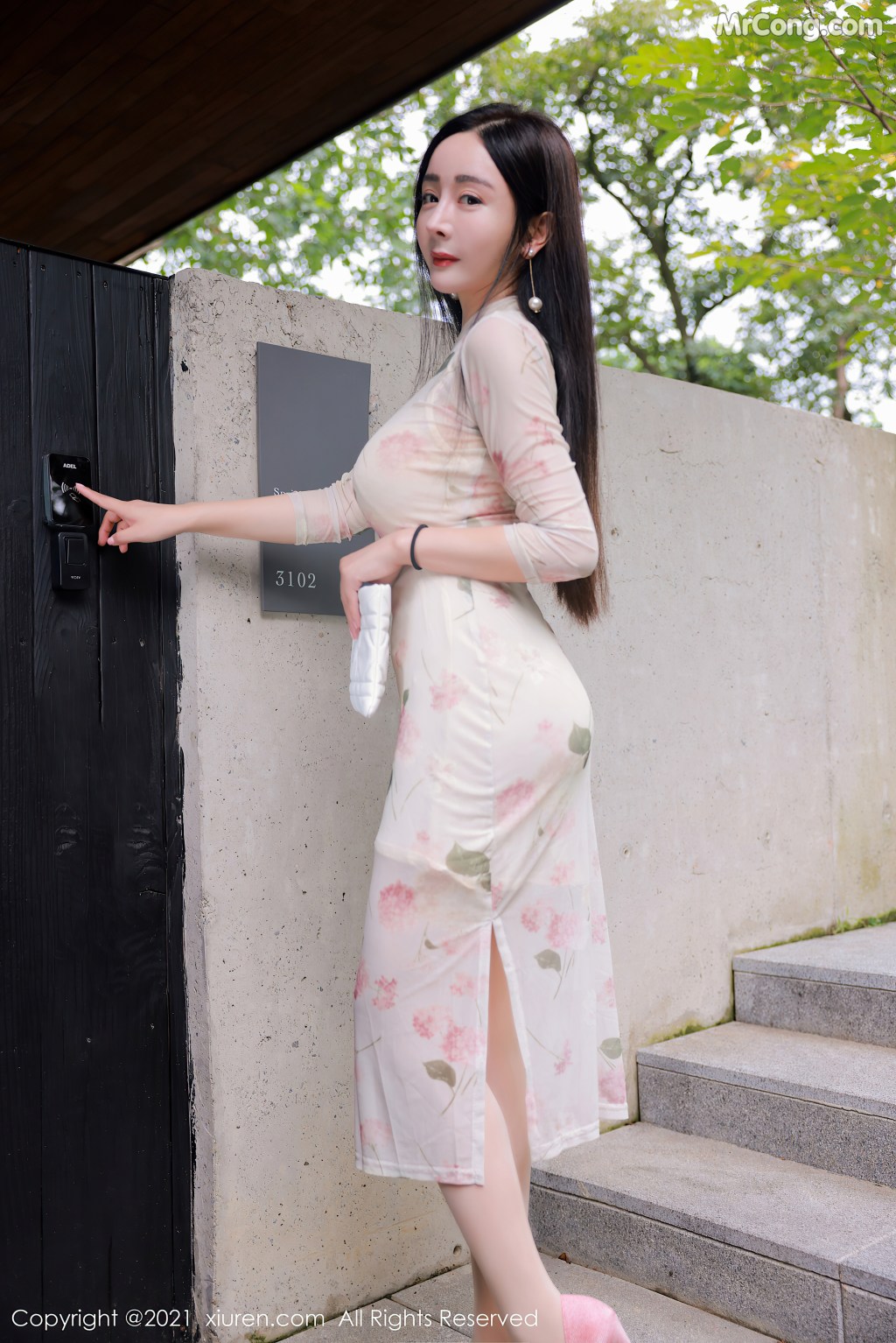 XIUREN No.4002: Yun Er (允爾) (83 photos)