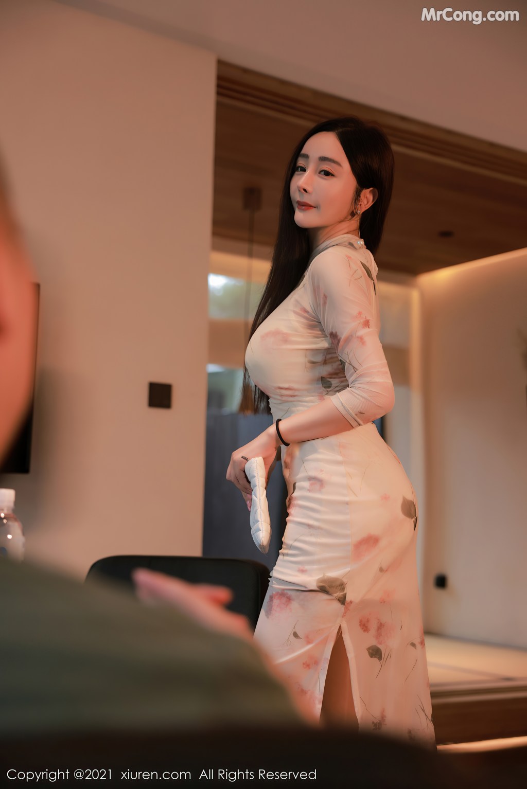 XIUREN No.4002: Yun Er (允爾) (83 photos)