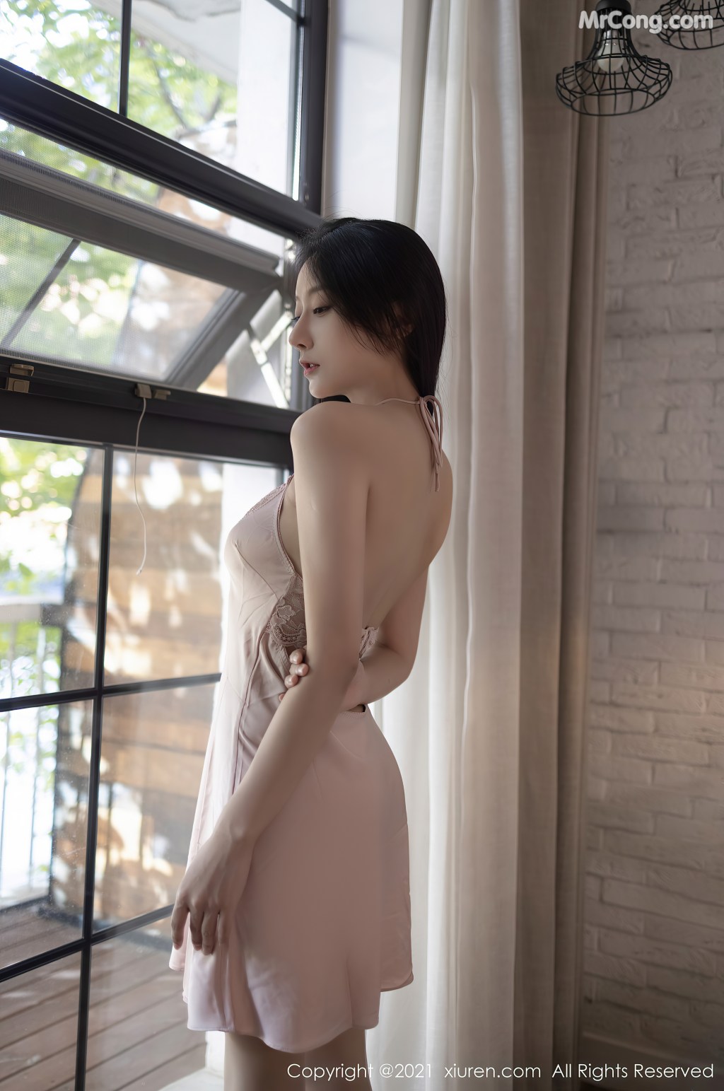XIUREN No.4006: He Jia Ying (何嘉颖) (50 photos)