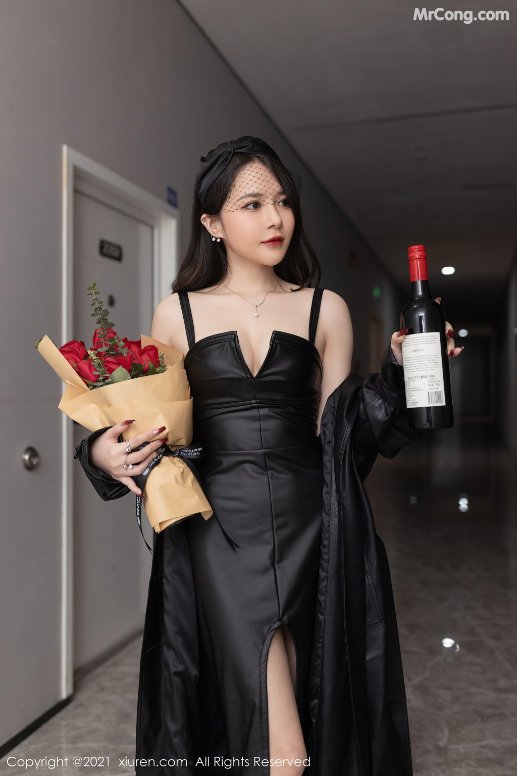 XIUREN No.4021: 鱼子酱Fish (69 photos)