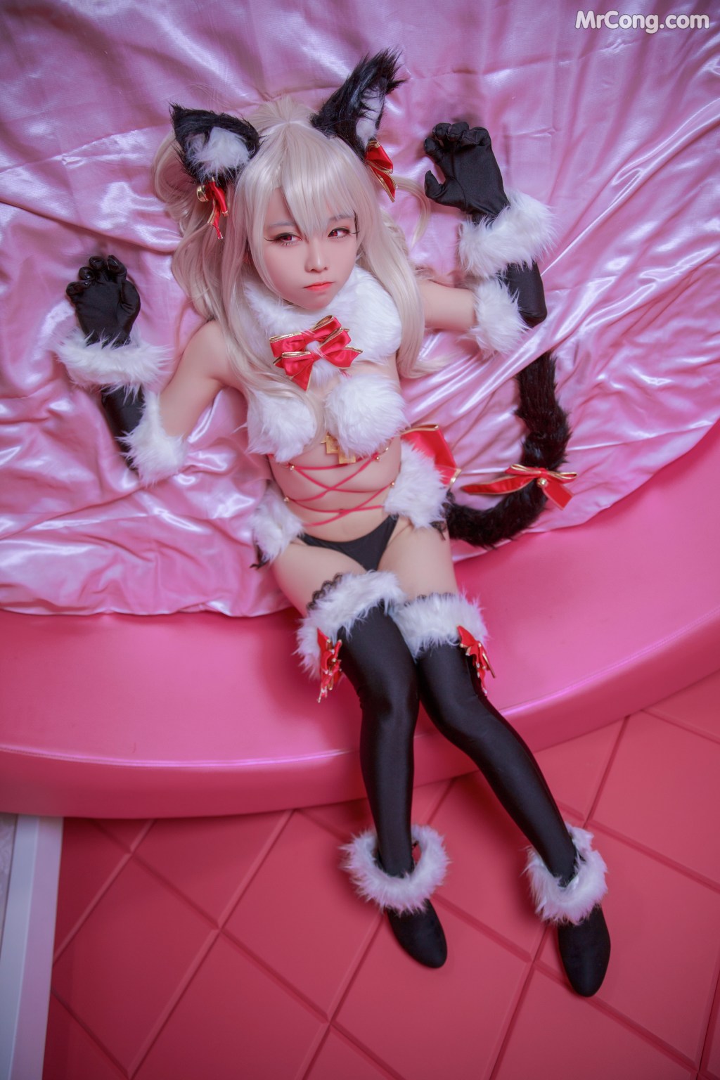 Coser@G44不会受伤 Vol.050: 魔法少女伊莉雅 危险野兽 (19 photos)