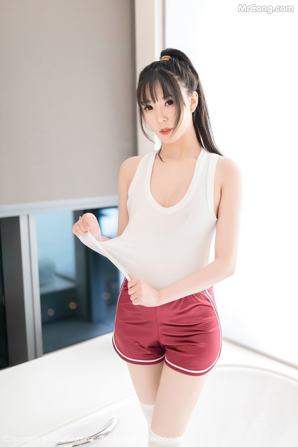 XIUREN No.4030: 小波多 (37 photos)
