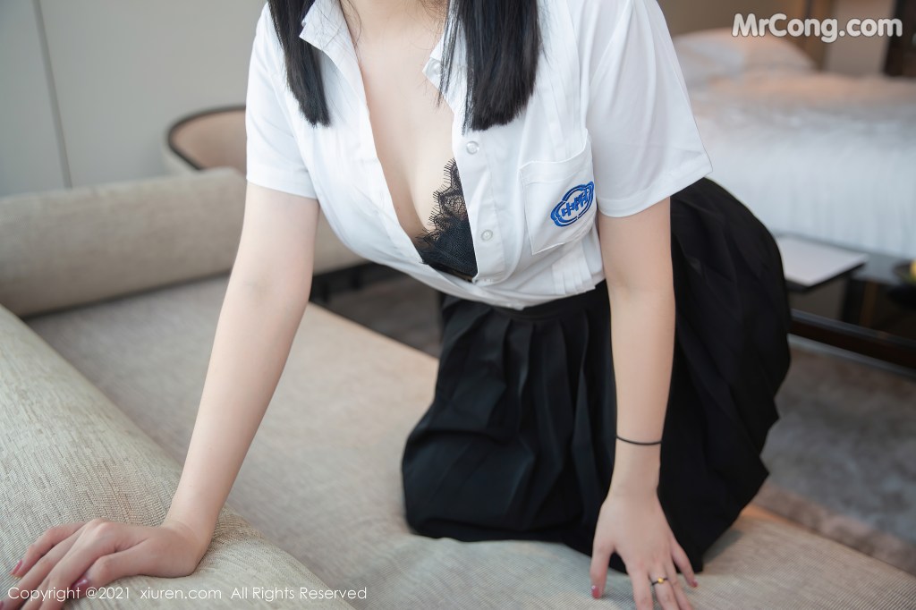 XIUREN No.4049: 一颗甜蛋黄a (74 photos) – Page 2