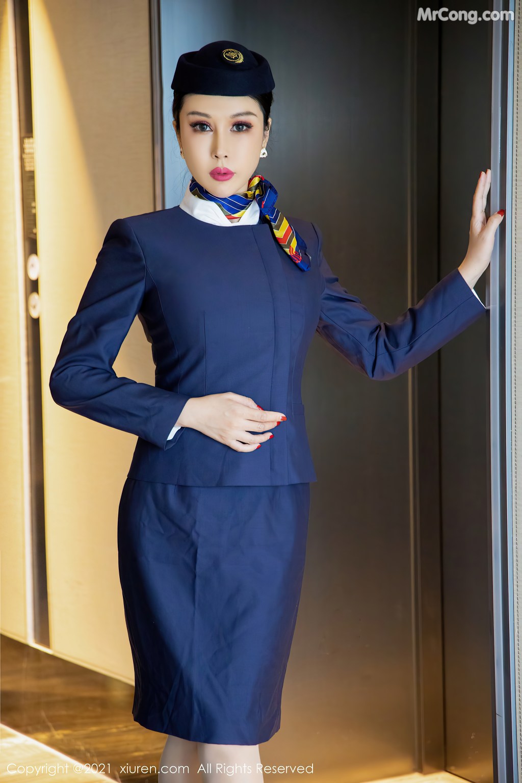 XIUREN No.4050: Tian Bing Bing (田冰冰) (70 photos)