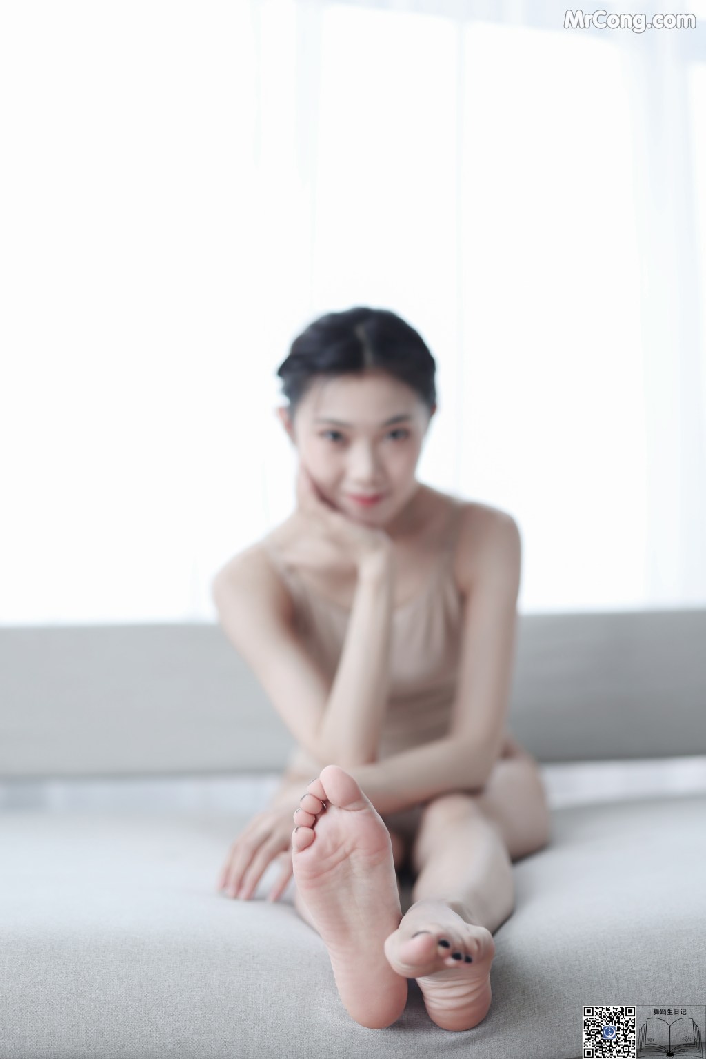 GALLI嘉丽 Vol.002: 茜茜 (49 photos) – Page 5