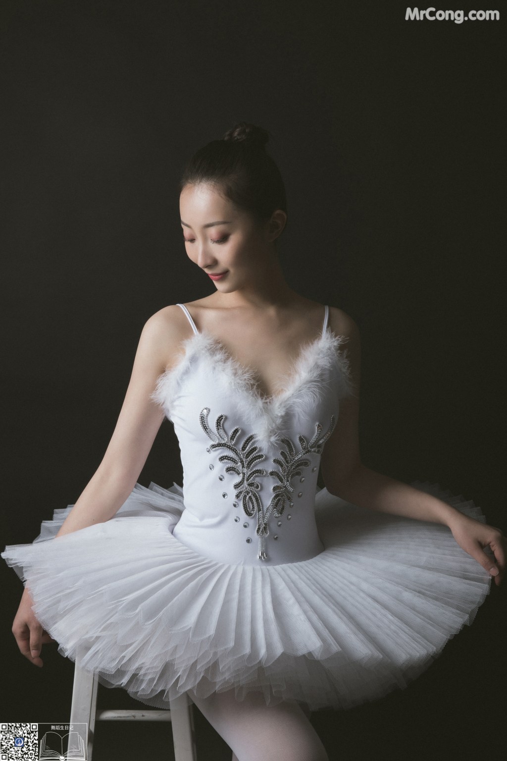 GALLI嘉丽 Vol.004: Jia Min (佳敏) (42 photos)