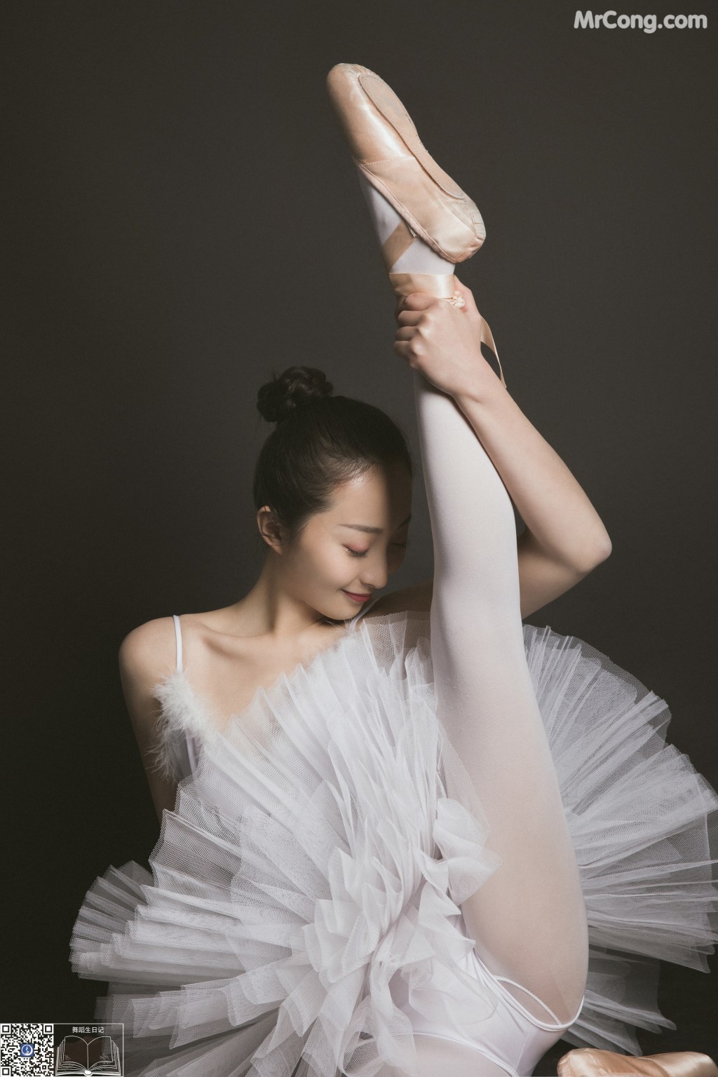 GALLI嘉丽 Vol.004: Jia Min (佳敏) (42 photos) – Page 4