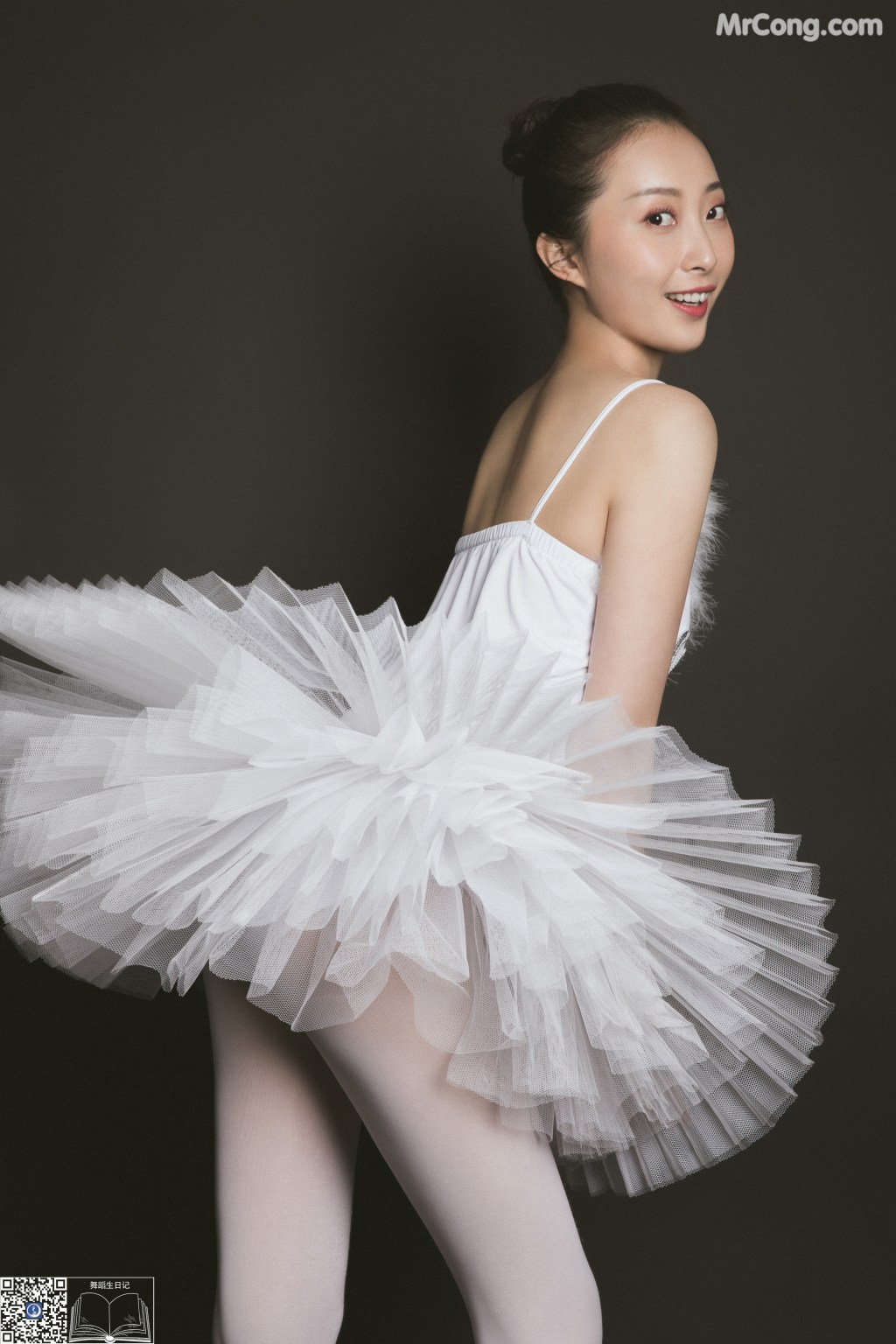 GALLI嘉丽 Vol.004: Jia Min (佳敏) (42 photos) – Page 4