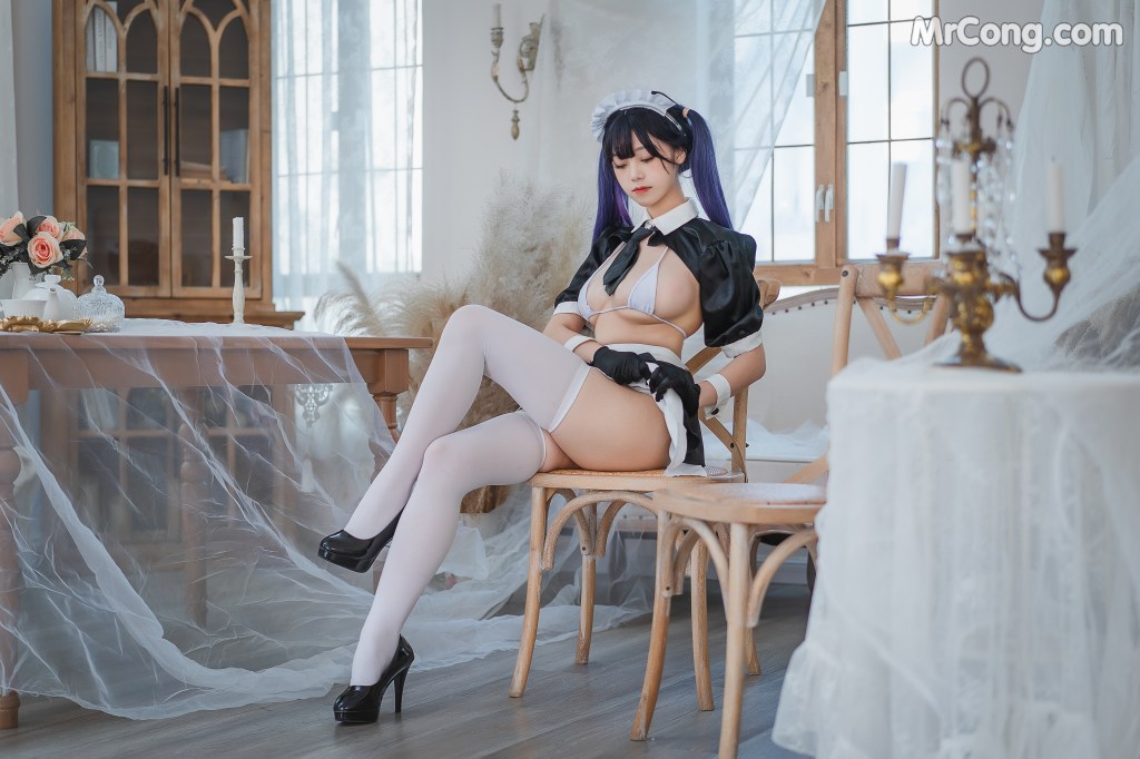 Coser@蜜汁猫裘 Vol.077: 工作女仆 (50 photos + 3 videos) – Page 2