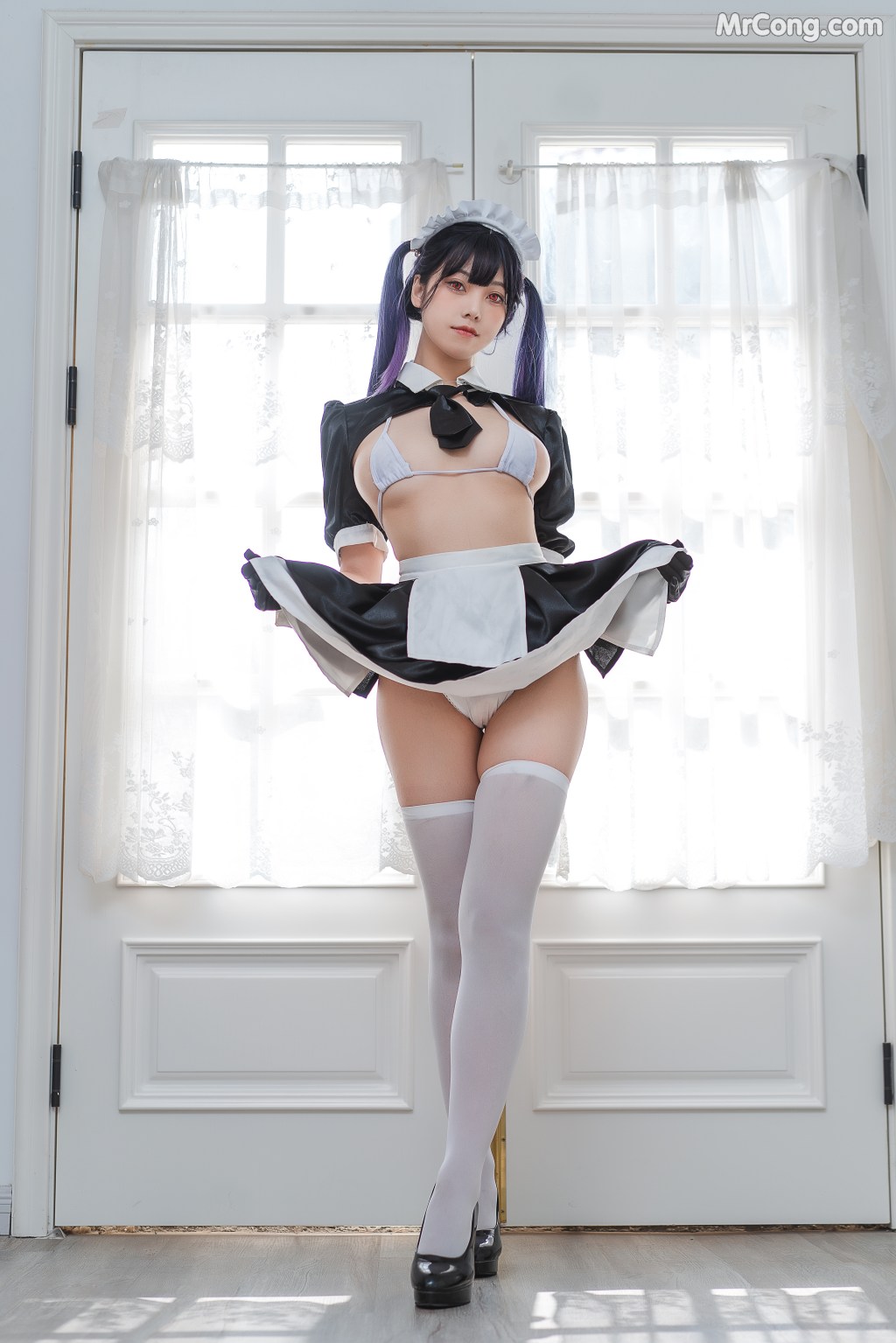 Coser@蜜汁猫裘 Vol.077: 工作女仆 (50 photos + 3 videos) – Page 4