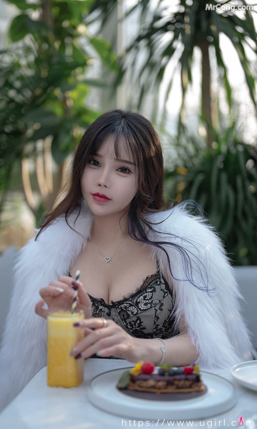 UGIRLS – Ai You Wu App No.2277: Ai Xiao Qing (艾小青) (35 photos)