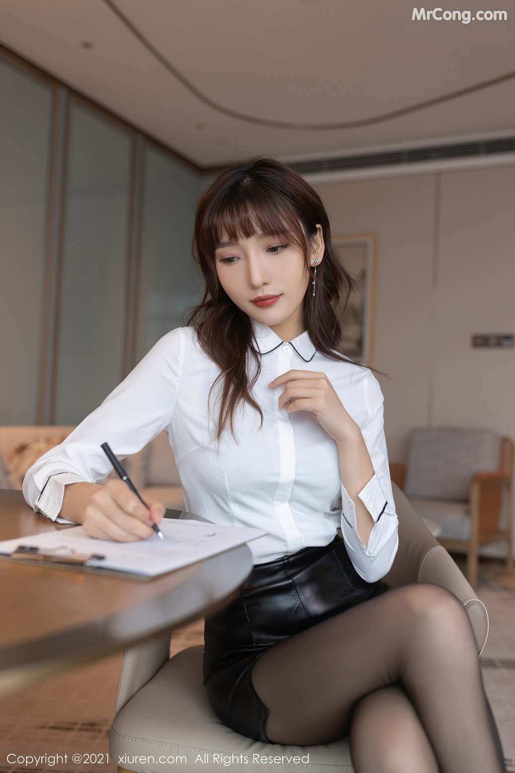 XIUREN No.4068: Lu Xuan Xuan (陆萱萱) (84 photos)
