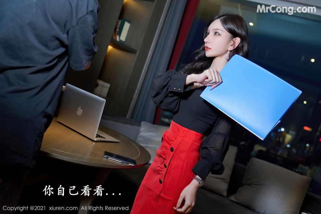 XIUREN No.4075: Zhou Yuxi (周于希Sandy) (69 photos)
