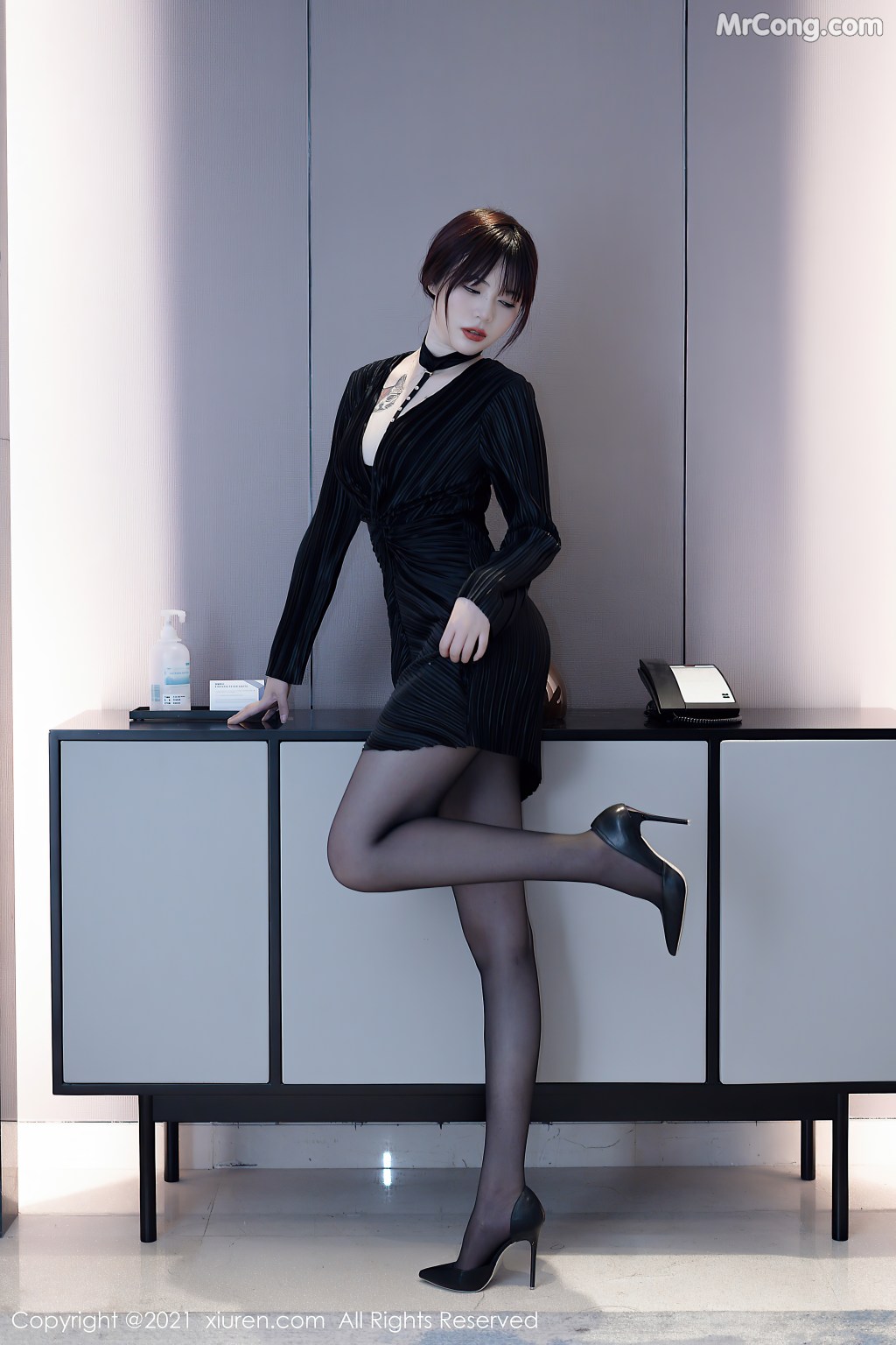 XIUREN No.4080: Arude薇薇 (71 photos) – Page 2
