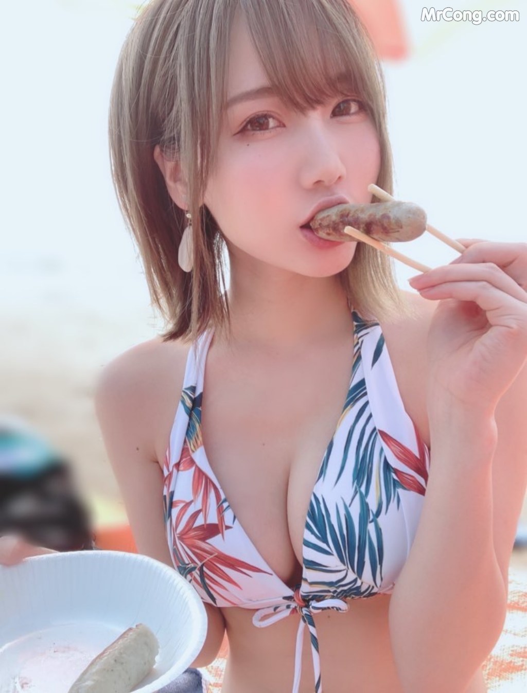 [Fantia] Coser@けん研 (けんけん) 2020-08 (118 photos + 5 videos)