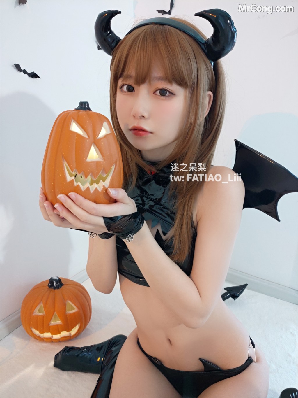 [Fantia] Coser@发条少女 (迷之呆梨) Oct 2021 (204 photos + 8 videos) – Page 8