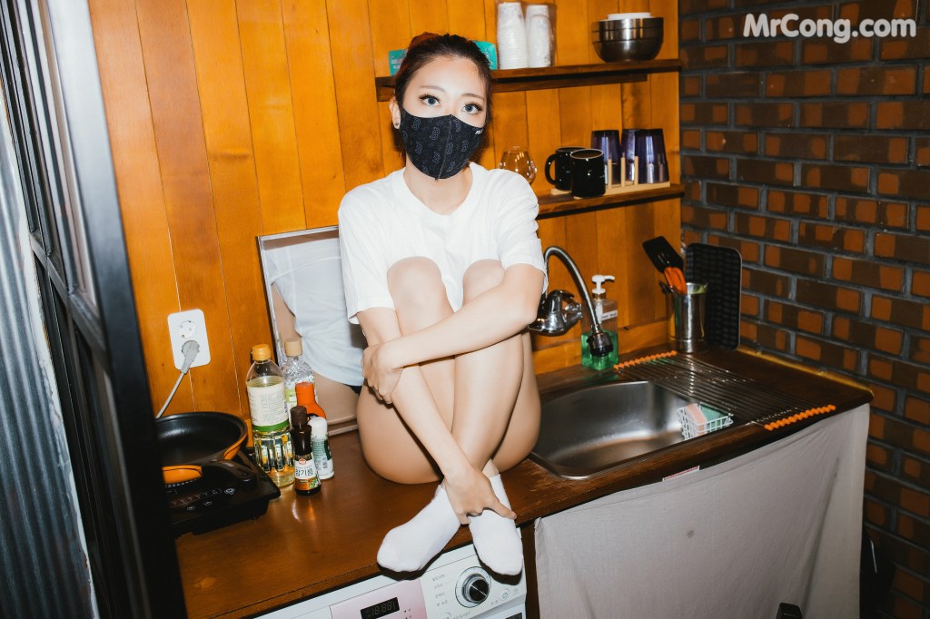 Mona (모나) – My sister next door Vol.1 – Moon Night Snap (80 photos)