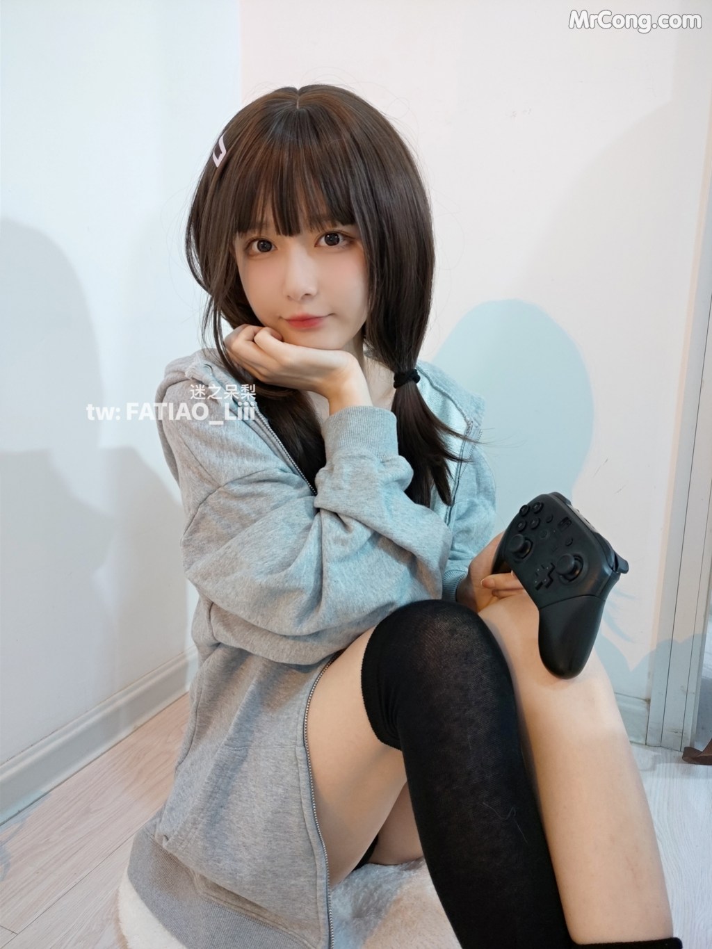 [Fantia] Coser@发条少女 (迷之呆梨) Nov 2021 (203 photos + 9 videos)