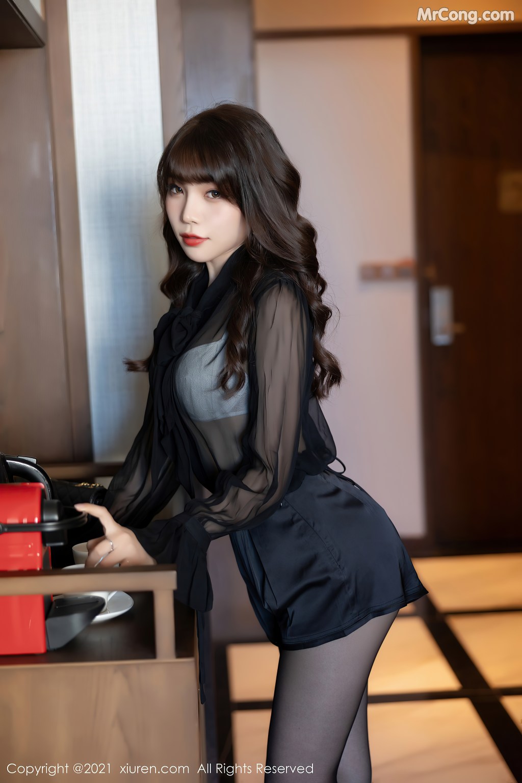 XIUREN No.4114: Booty (芝芝) (98 photos) – Page 2