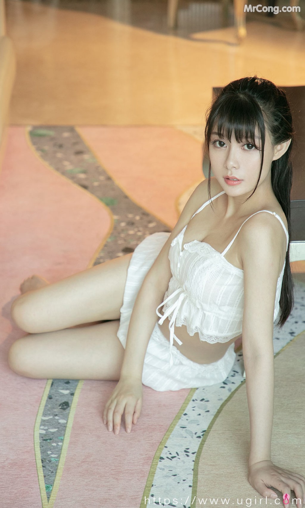 UGIRLS – Ai You Wu App No.2282: Sarah (35 photos)