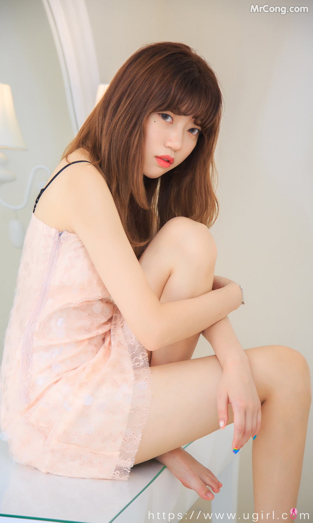 UGIRLS – Ai You Wu App No.2290: 甜心 (35 photos)