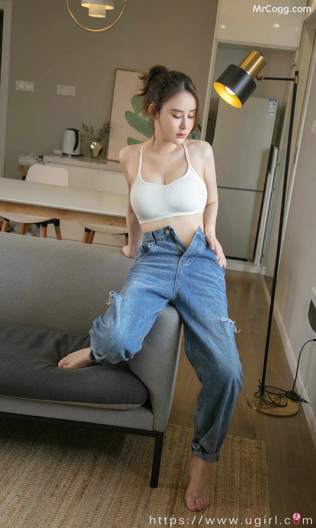 UGIRLS – Ai You Wu App No.2294: coral (35 photos)