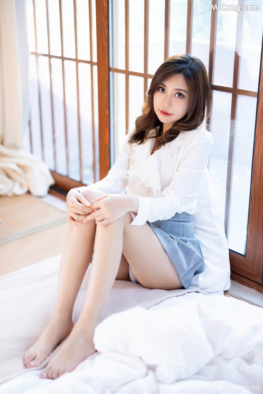 XIUREN No.4192: Ula (绮里嘉) (46 photos)