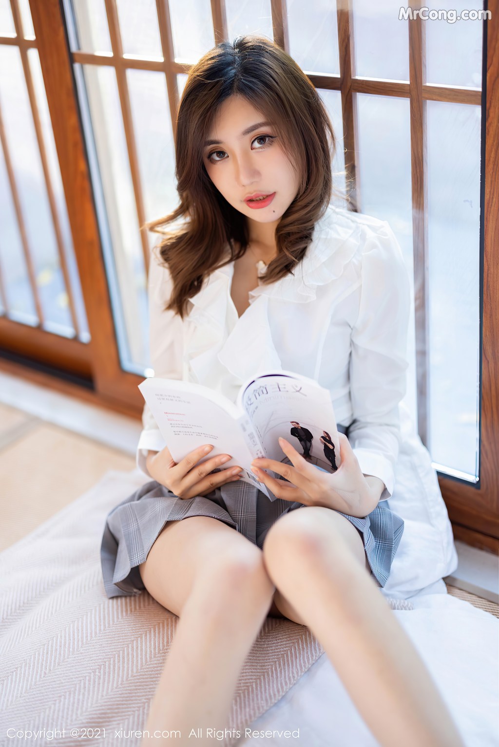 XIUREN No.4192: Ula (绮里嘉) (46 photos)