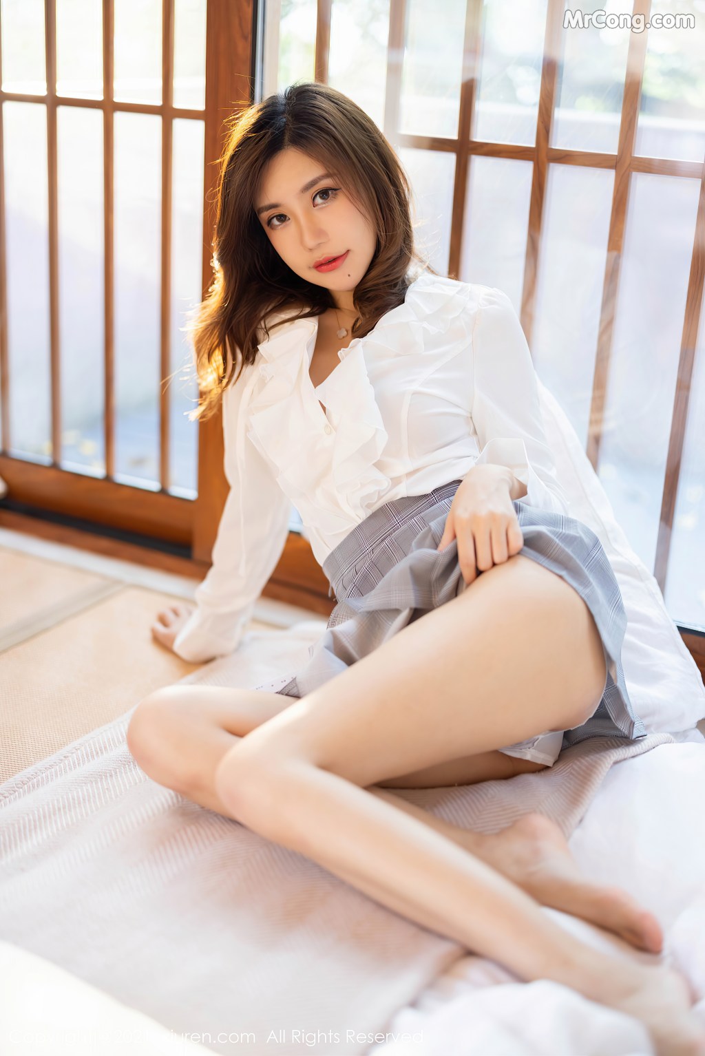 XIUREN No.4192: Ula (绮里嘉) (46 photos)
