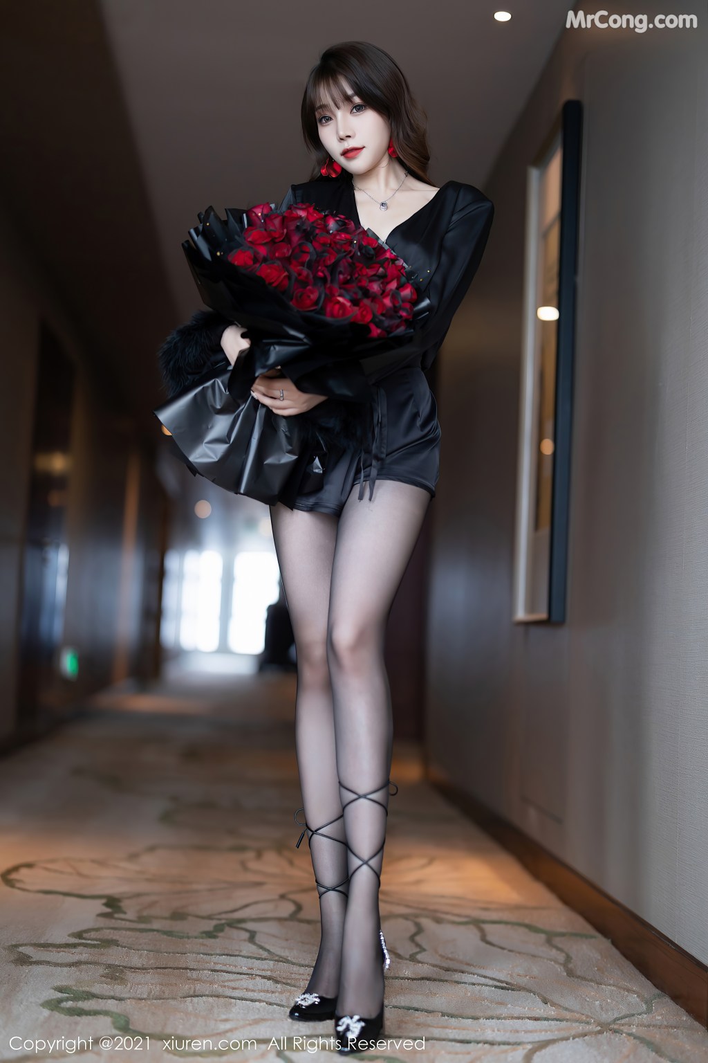 XIUREN No.4205: Booty (芝芝) (85 photos) – Page 2