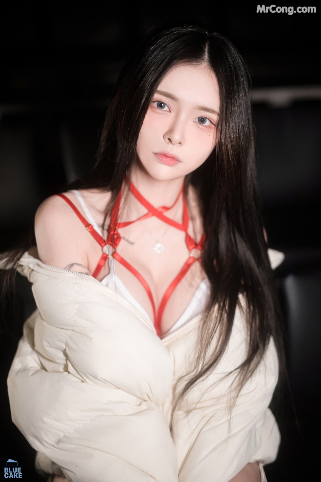 [BlueCake] Yuka (유카): Secret Date (155 photos)
