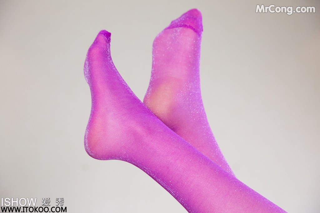 ISHOW No.306: Yang Yi Yi (杨伊伊Eva) (37 photos)
